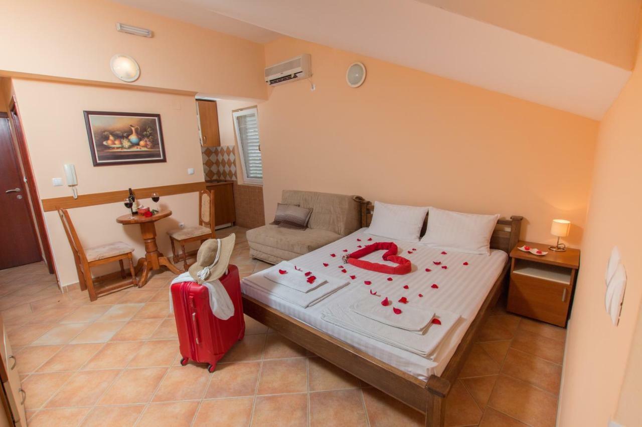 Adzic Apartments Budva Buitenkant foto