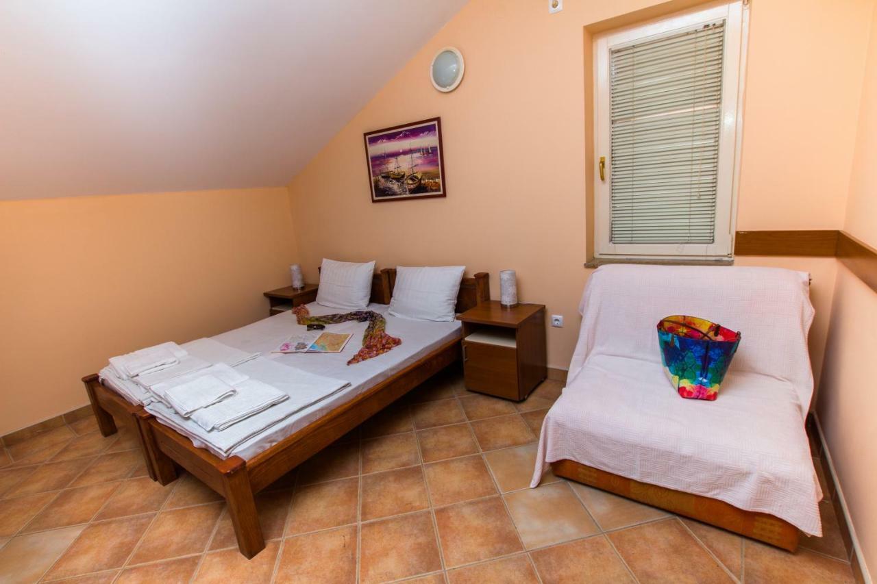 Adzic Apartments Budva Buitenkant foto